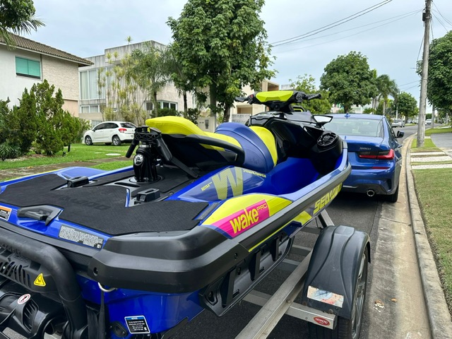 BMW 320i M SPORT + JET SKI 2021